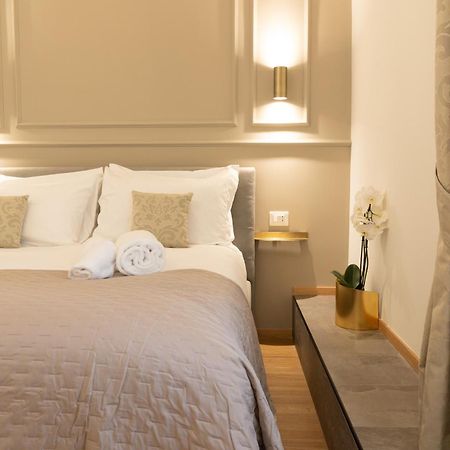 De Vince Suites - Luxury Rooms - Roma Termini Buitenkant foto