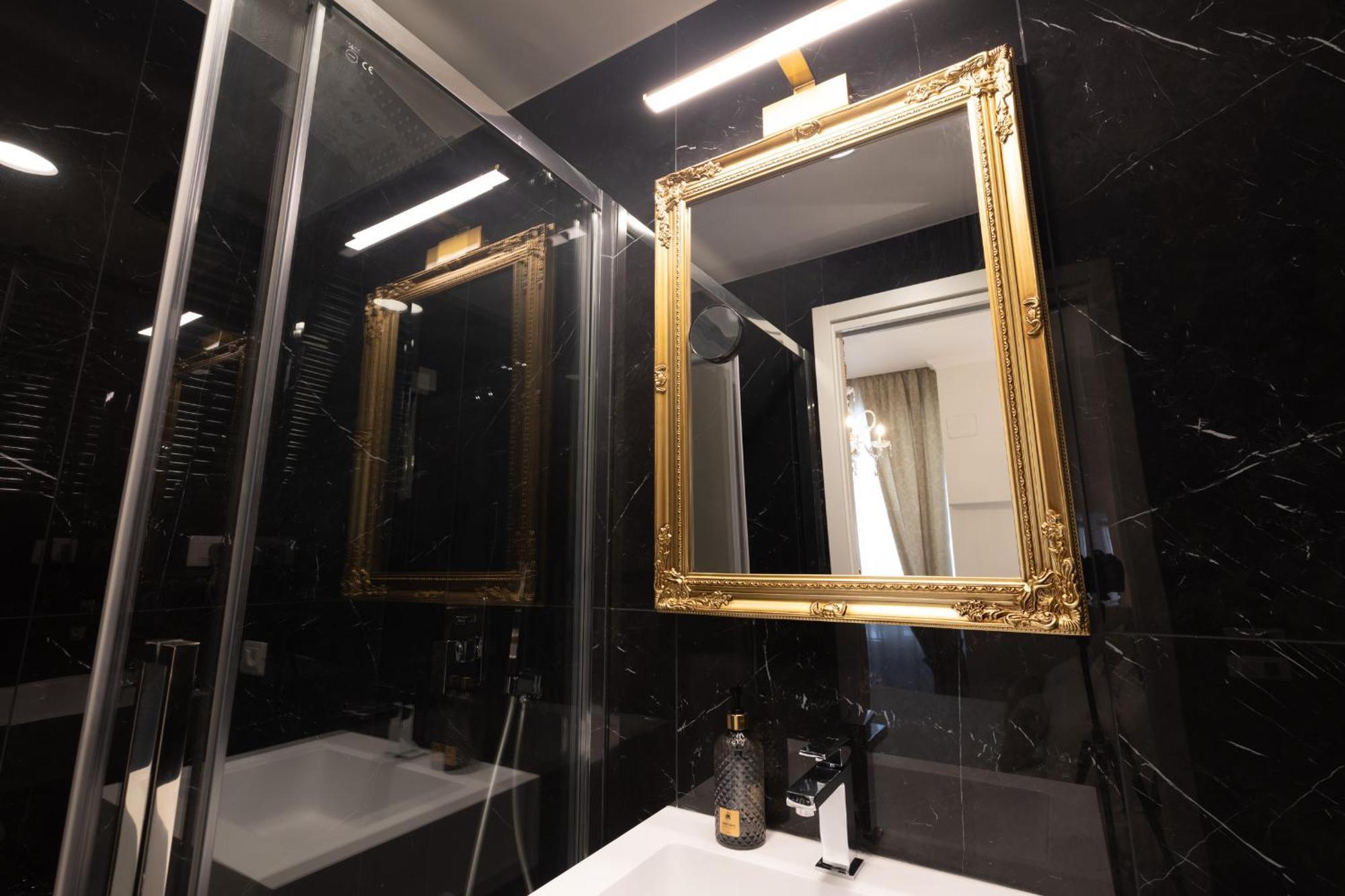 De Vince Suites - Luxury Rooms - Roma Termini Buitenkant foto