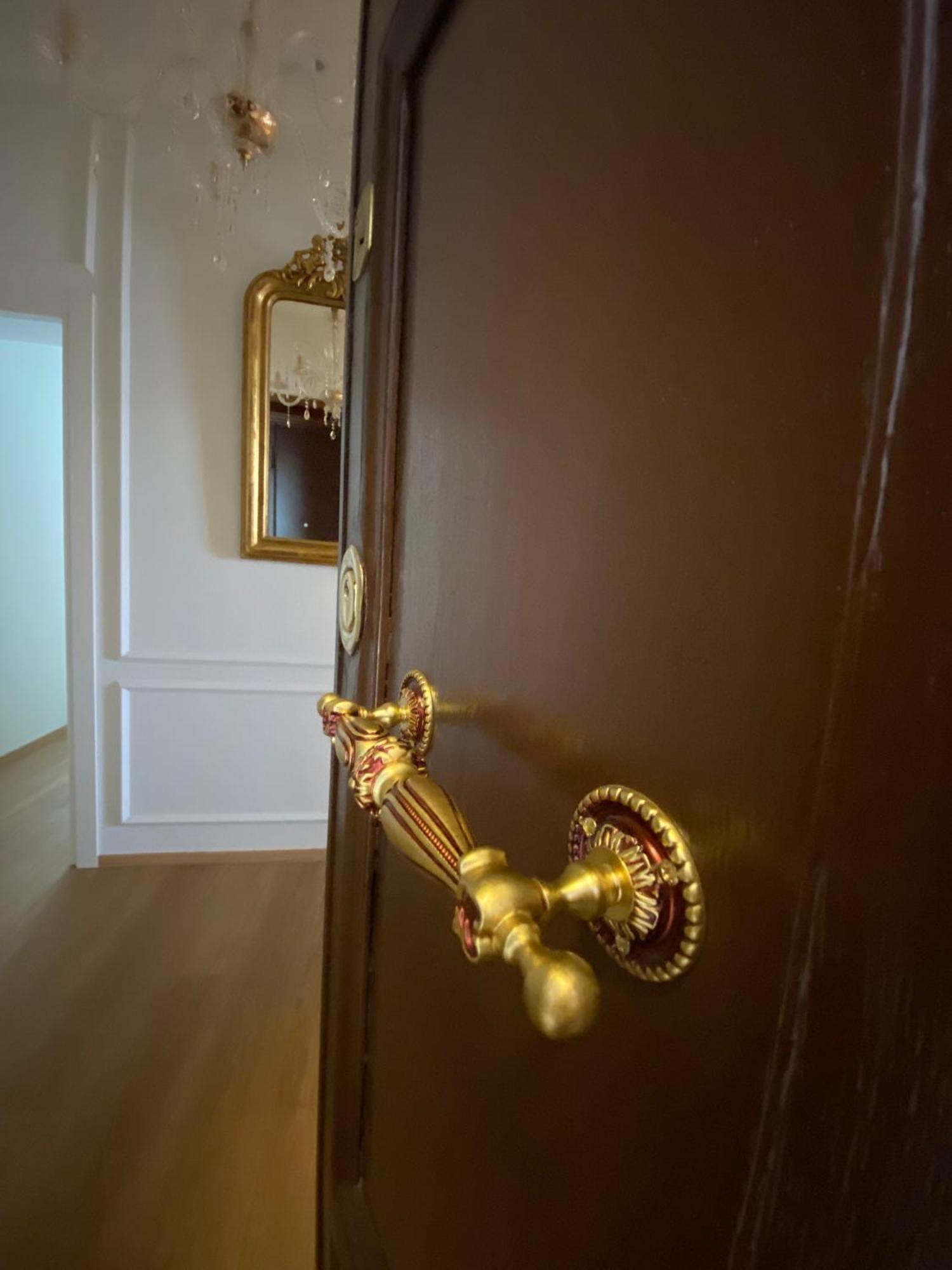 De Vince Suites - Luxury Rooms - Roma Termini Buitenkant foto