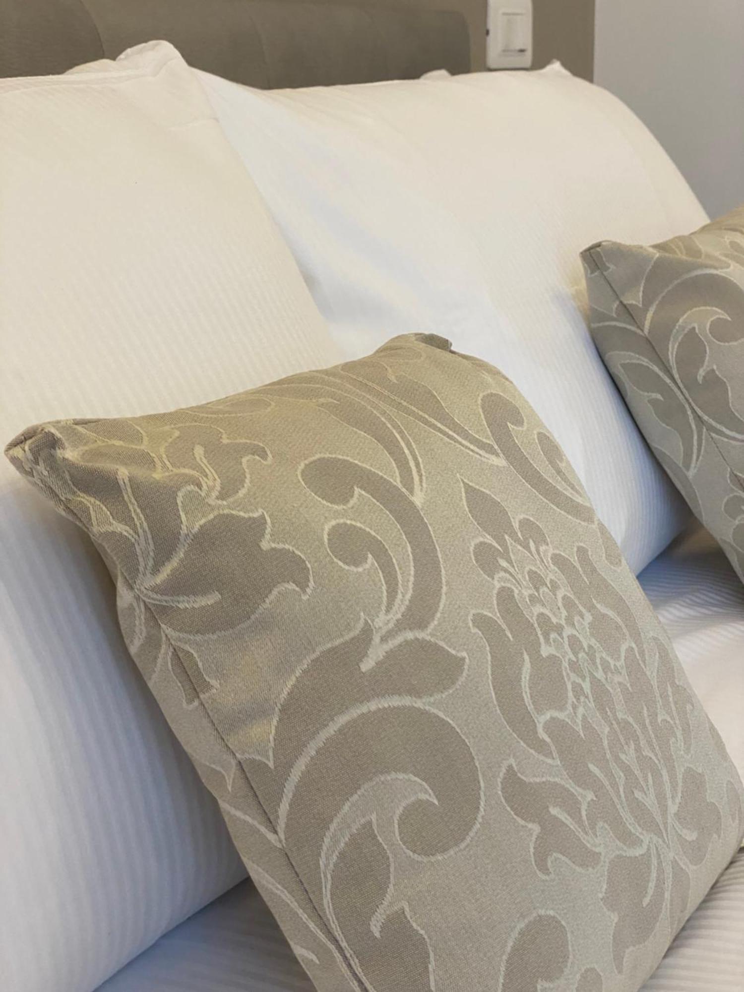 De Vince Suites - Luxury Rooms - Roma Termini Buitenkant foto