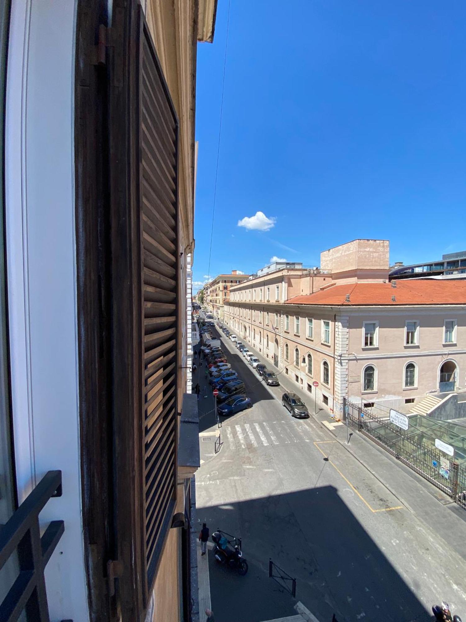 De Vince Suites - Luxury Rooms - Roma Termini Buitenkant foto