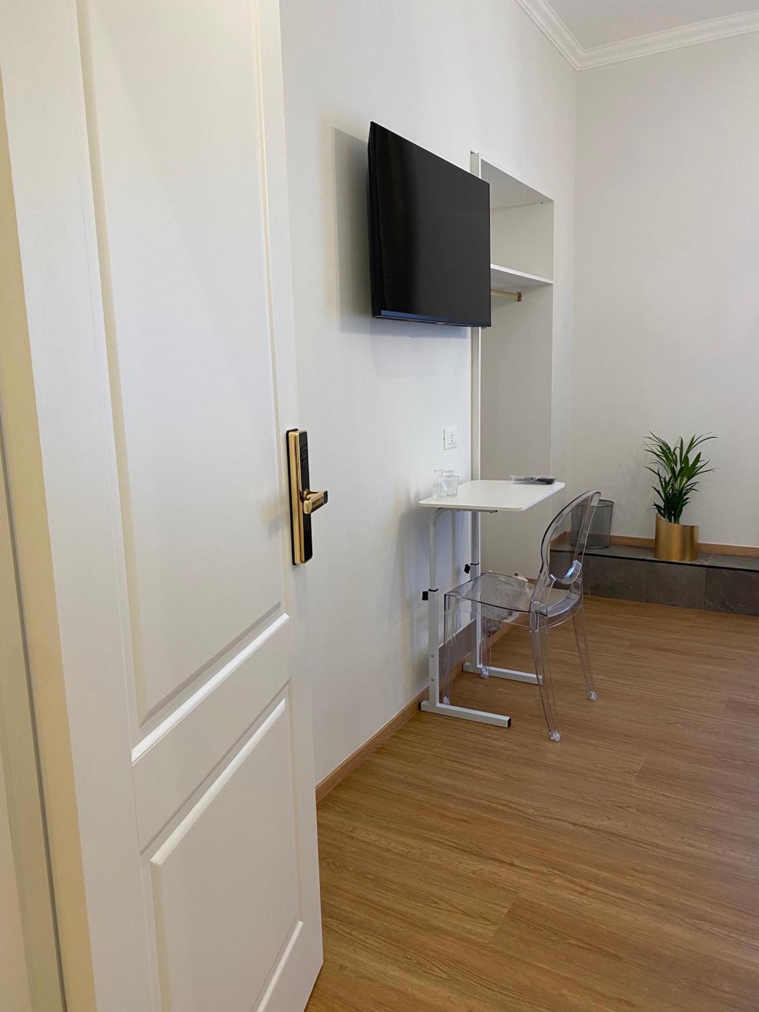 De Vince Suites - Luxury Rooms - Roma Termini Buitenkant foto