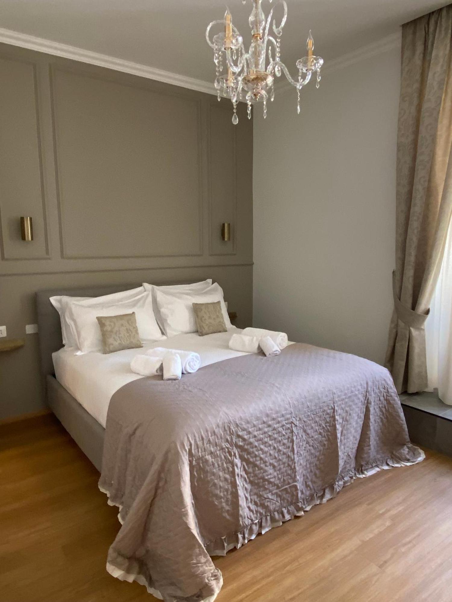 De Vince Suites - Luxury Rooms - Roma Termini Buitenkant foto